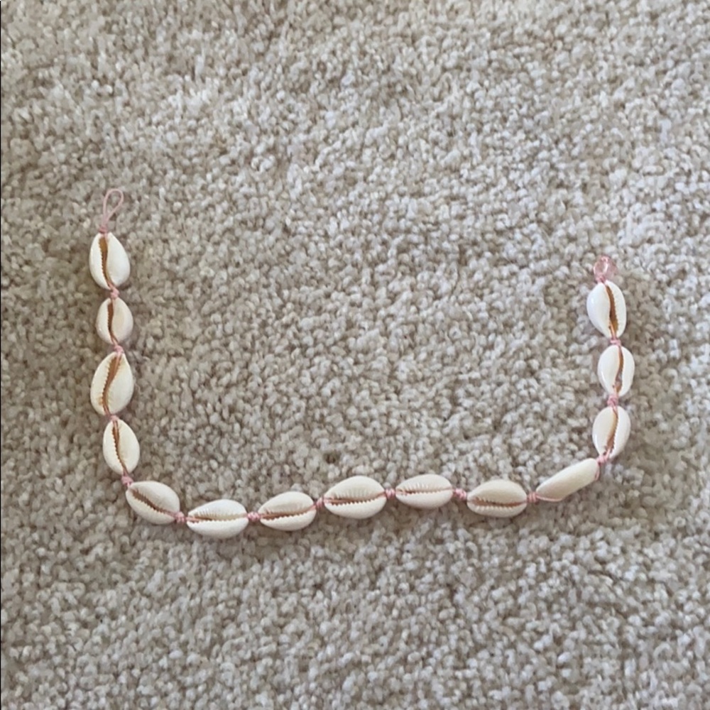 She’ll necklace